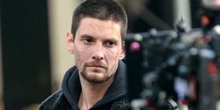 The Punisher’s Ben Barnes Wants to do a Romcom Next