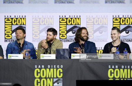 Cast of Supernatural Emotionally Bids Farewell at SDCC