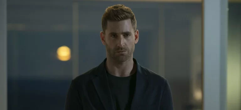Oliver Jackson-Cohen Cast as Blumhouse’s Invisible Man
