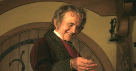 Peter Jackson Honors The Late Ian Holm
