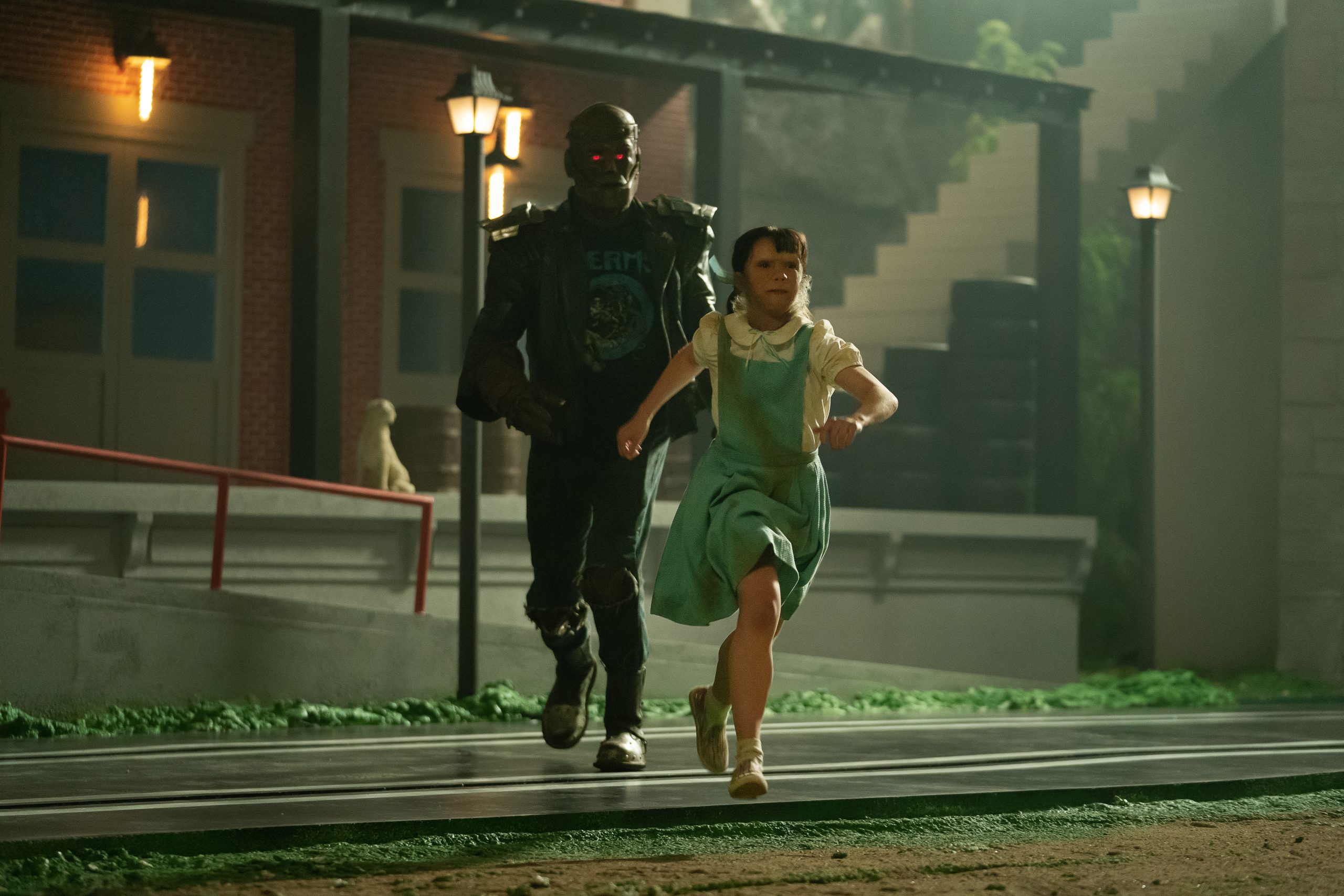 Doom Patrol -- EP 201B -- "Fun Size Patrol"