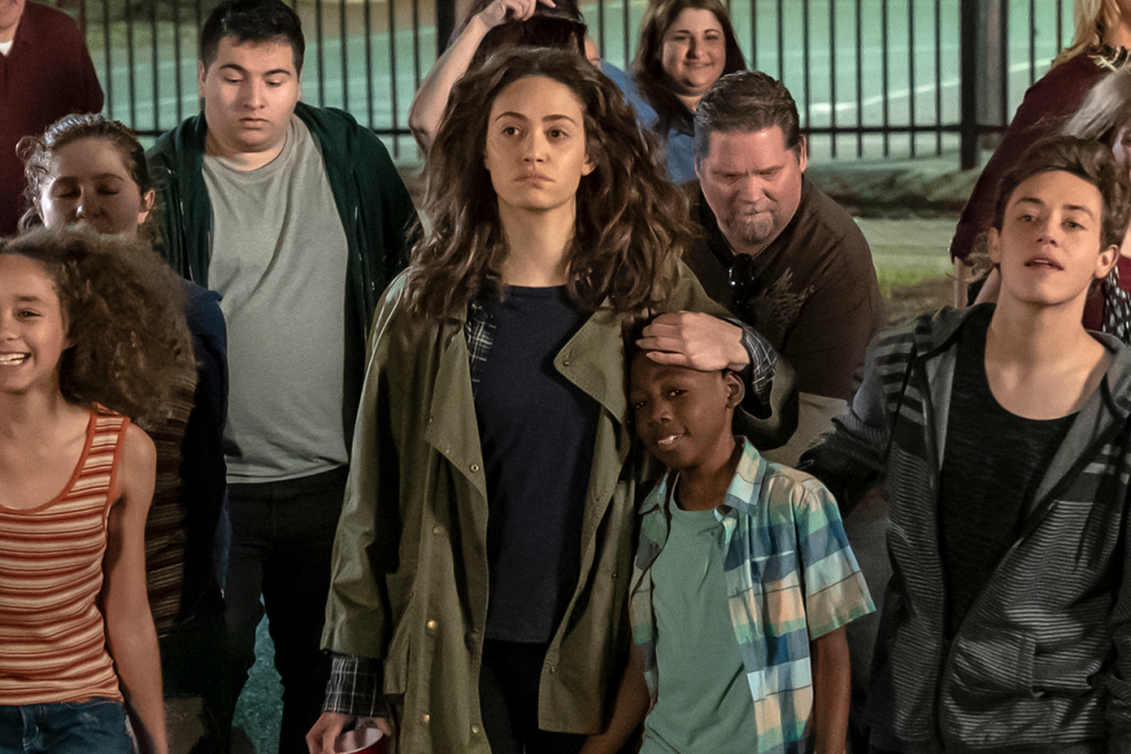 ‘Shameless’: The Complete Series DVD Review – A Lively Journey With Your Favorite Dysfunctional Family
