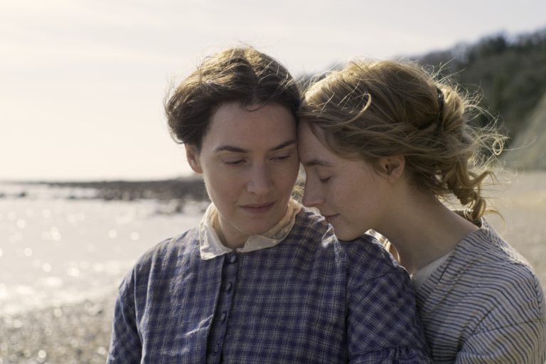 ‘Ammonite’ Review – Lustfully Perceptive and Meticulously Executed