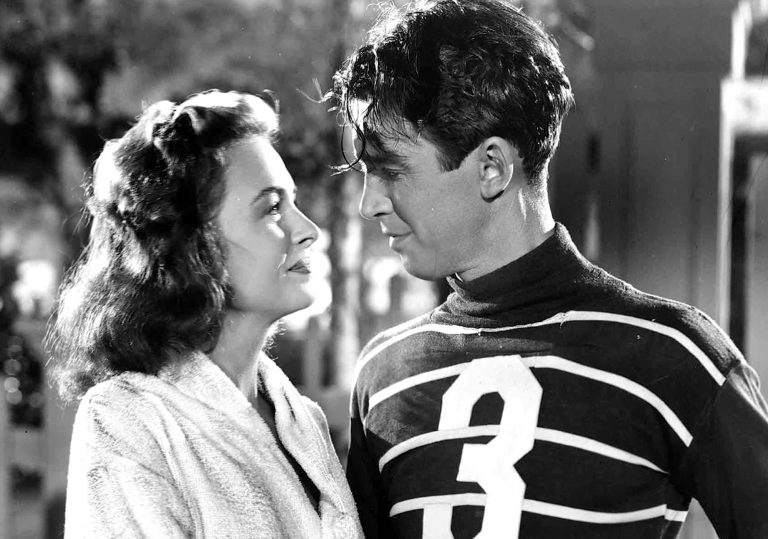 ‘It’s A Wonderful Life’ 75th Anniversary Limited Edition Blu-Ray Review – Holiday Classic Gets Extra Bells & Whistles