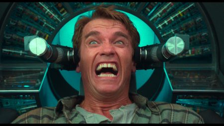 ‘Total Recall’ 4K UHD Blu-Ray Review – Over-The-Top Sci-Fi Flick Is A Fun, Violent Ride
