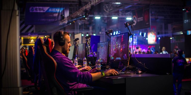 eSports Betting: How to Earn Real Money with Your Video Gaming Skills
