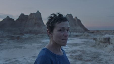 ‘Nomadland’ Review – A Beautiful look at Human Resilience and the Nomadic Spirit
