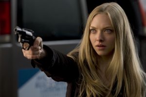 Amanda Seyfried Replaces Kate McKinnon in Elizabeth Holmes Limited Series