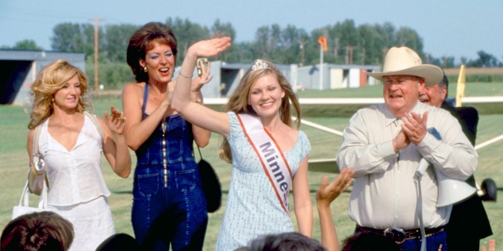 ‘Drop Dead Gorgeous’ Blu-Ray Review – All-Star Cast Leads Joyously Dark Satire In Underrated 90s Gem
