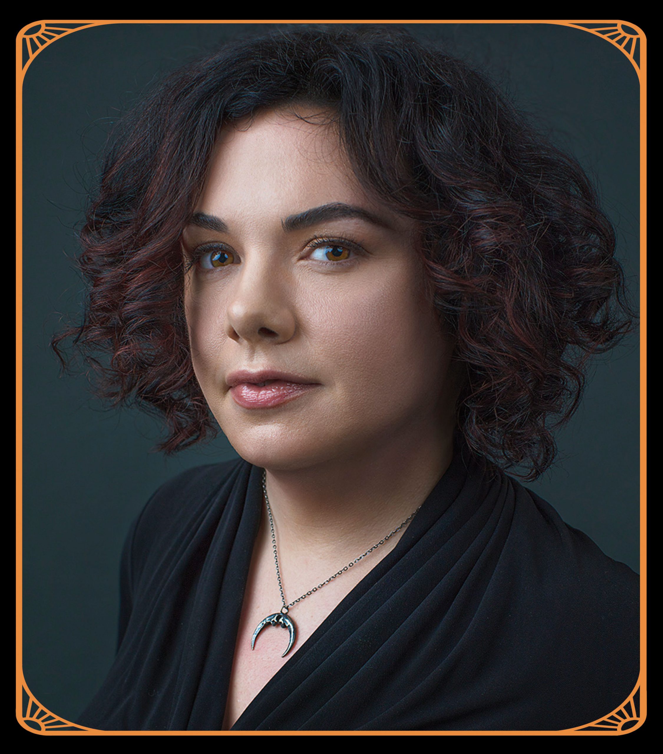 Erin Morgenstern credit Allan Amato_with frame