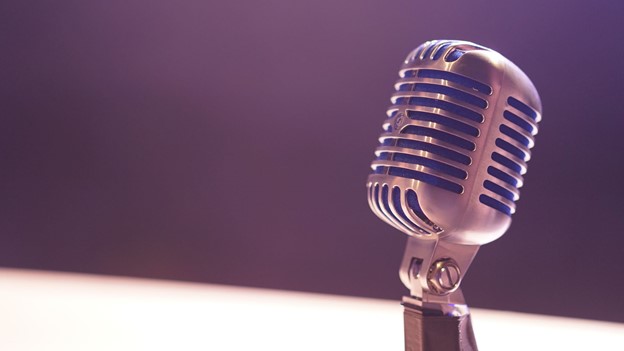 Writing a Scenario For a Podcast: Pros and Cons