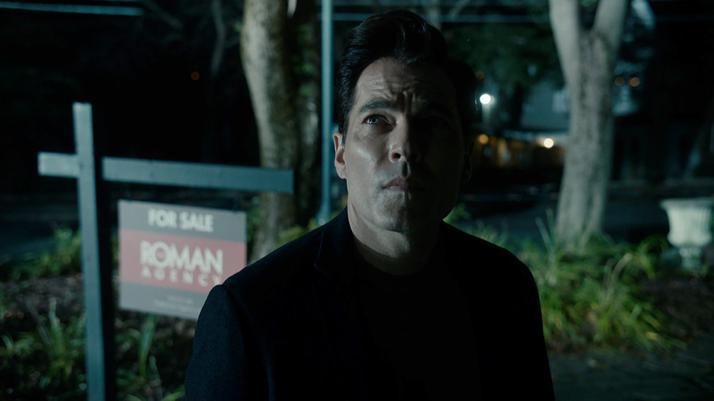 ‘SurrealEstate’ Review – A Clever & Enjoyable Twist on Paranormal Procedurals That’s Not as Scary As it Could Be