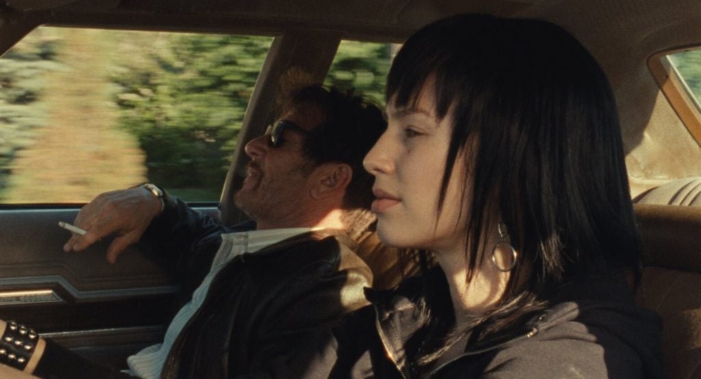 ‘Flag Day’ Blu-Ray Review – A Familiar Tale Of Familial Strife