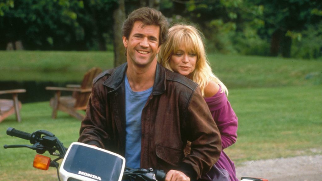 ‘Bird On A Wire’ Blu-Ray Review – Goldie Hawn And Mel Gibson Charm In Explosive Action Comedy
