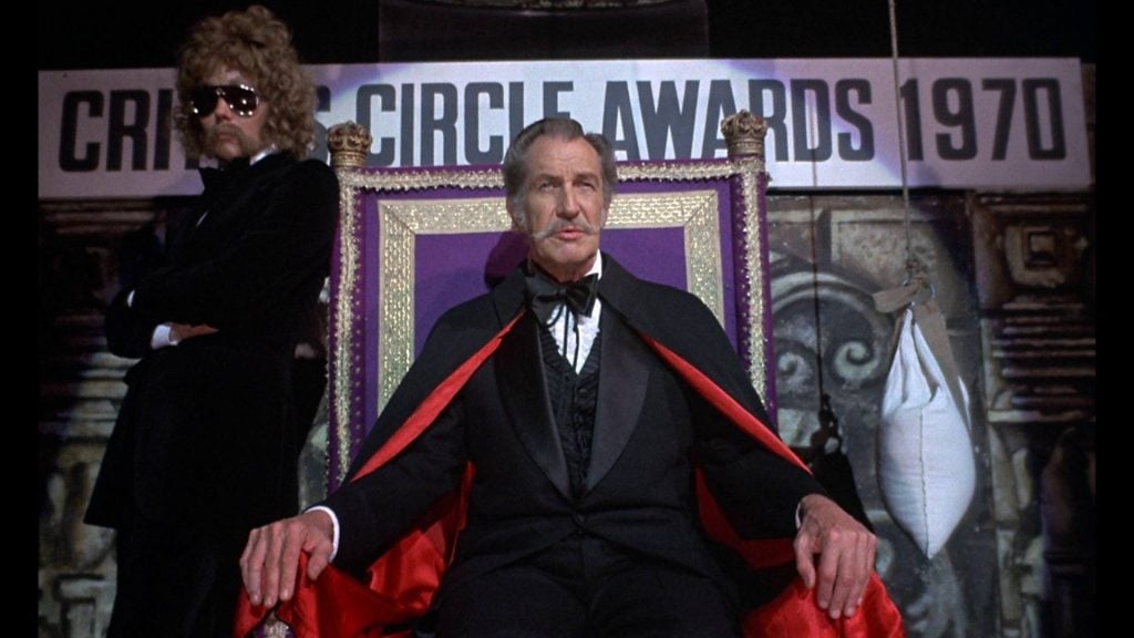 ‘Theater of Blood’ Blu-Ray Review – Vincent Price Gleefully Eviscerates Critics In Dark Horror Comedy