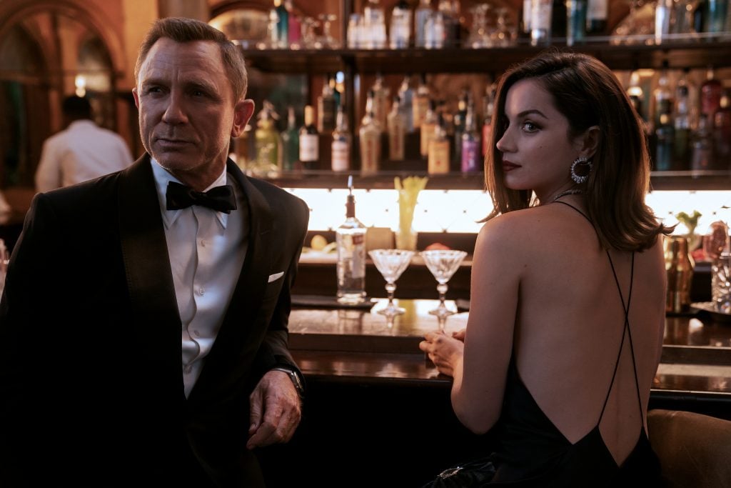 ‘No Time To Die’ 4K UHD Blu-Ray Review – Daniel Craig Says Goodbye To The Franchise With A Thrilling Finale