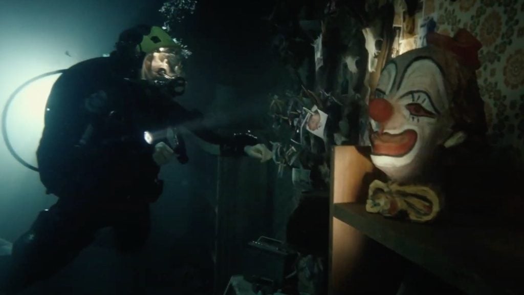 ‘THE DEEP HOUSE’ Review – ‘You’ll be gasping for air in this Haunted House’