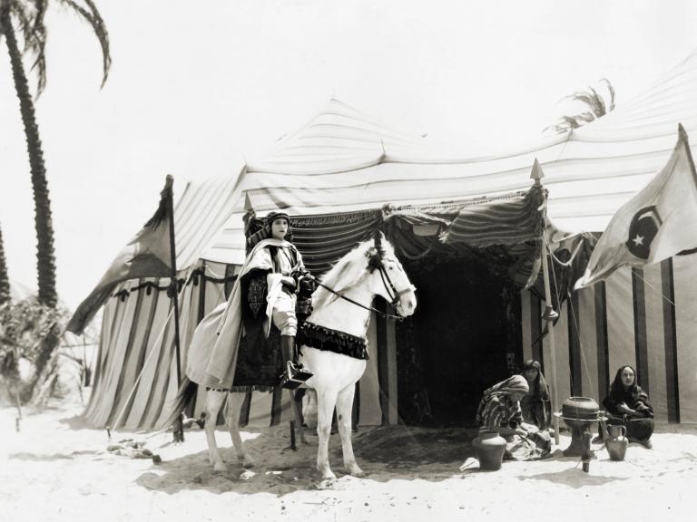 Paramount Presents ‘The Sheik’ Blu-Ray Review – Rudolph Valentino Silent-Era Hit Celebrates 100th Anniversary