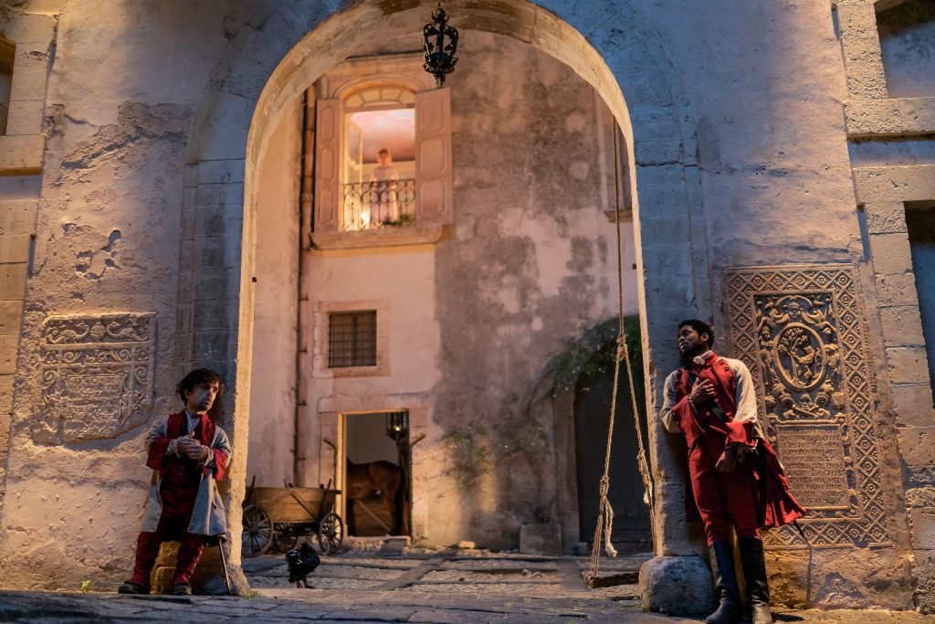 ‘Cyrano’ Blu-Ray Review – Peter Dinklage’s Deeply Moving Musical Adaptation Should Not Be Missed