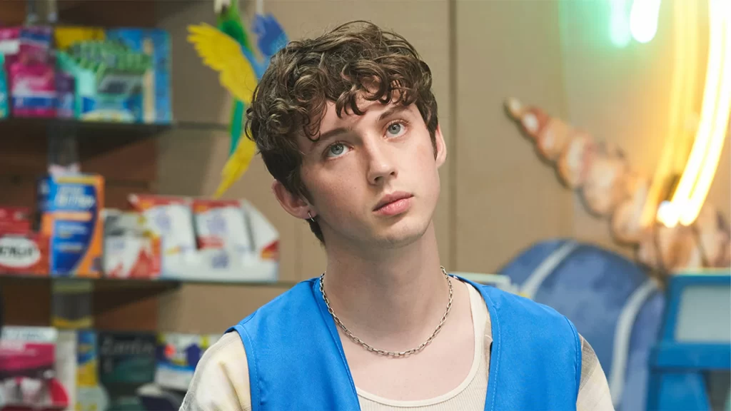 ‘Three Months’ Review – Troye Sivan Charms In Coming of Age Dramedy