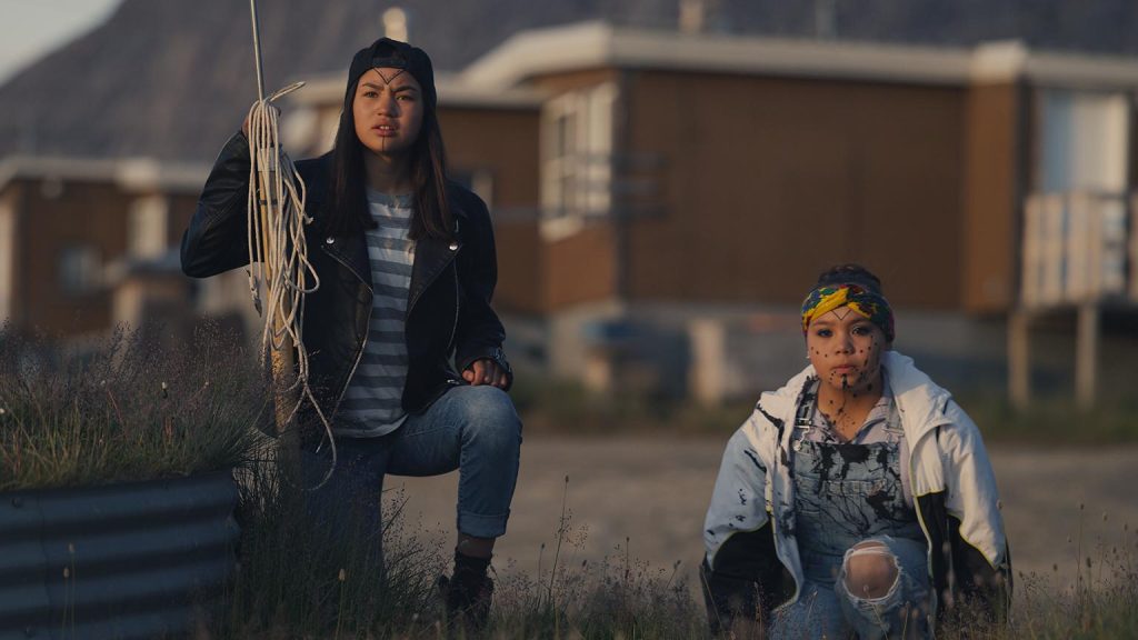 ‘Slash/Back’ SXSW 2022 Review – Don’t F@!K With the Girls from Pang