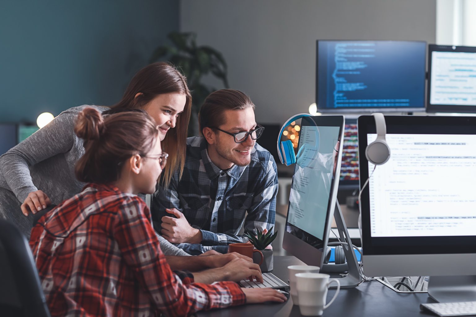 Several Tips On How To Build The Efficient Geographically Dispersed IT Team