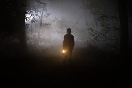 ‘A Wounded Fawn’ Tribeca 2022 Review – A Haunting World Of Blood and Bones Reveals The Darkest Parts Of The Mind