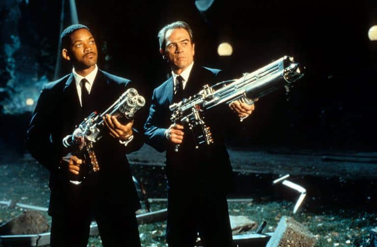 ‘Men In Black’ 25th Anniversary 4K UHD Blu-Ray SteelBook Review – Galaxy Defenders Are As Entertaining As Ever
