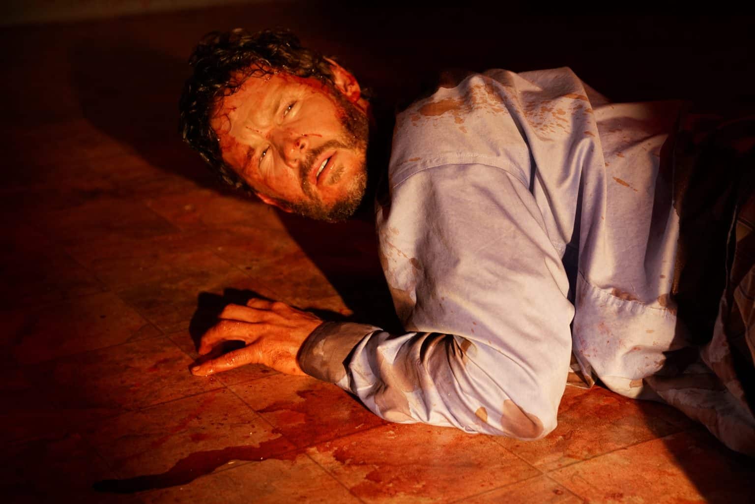 ‘Glorious’ (2022) Review – A Piss-Stained Cosmic Nightmare That You Won’t Soon Forget