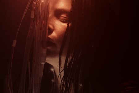 ‘Tin Can’ Review – A Claustrophobic, Anxiety-Inducing Nightmare