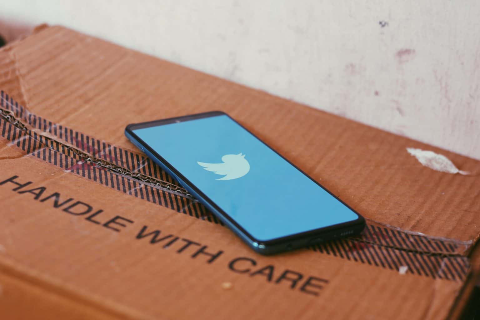 Yes, You Can Sell Your Old Tech For Cash! Here’s How To Do It