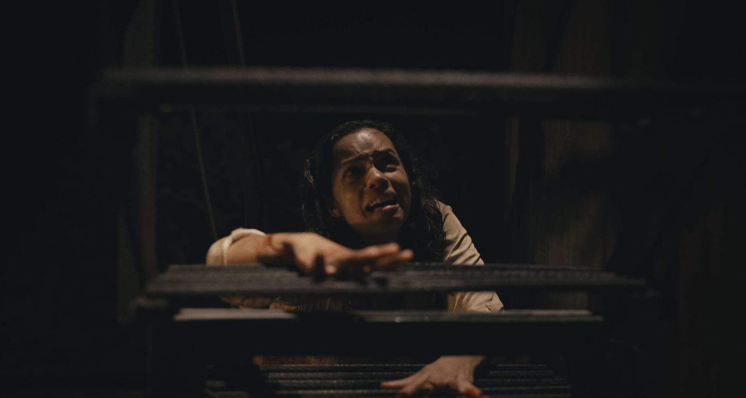 ‘Barbarian’ (2022) Review – A Tense And Scary As Hell Film That Dares You To Watch Alone