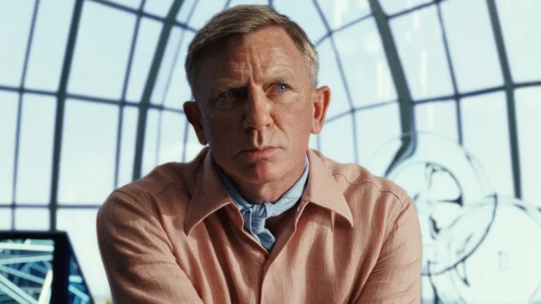 ‘Glass Onion: A Knives Out Mystery’ TIFF 2022 Review: Benoit Blanc Returns For Another Thrilling Murder Mystery That Is Both Better and Worse Than Its Predecessor ‘Glass Onion: A Knives Out Mystery’ TIFF 2022 Review: Benoit Blanc Returns For Another Thrilling Murder Mystery That Is Both Better and Worse Than Its Predecessor