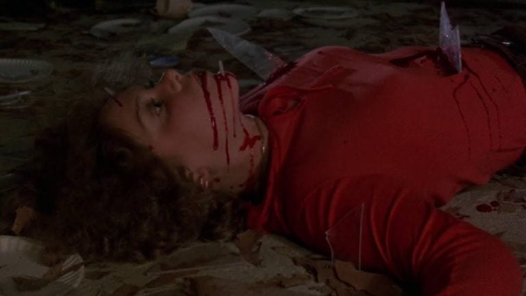 ‘Screams Of A Winter Night’ Blu-Ray Review – An Inconsistent Storytelling Endeavor