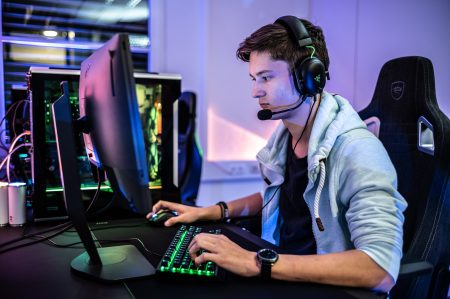 5 Tips To Become An Esports Pro