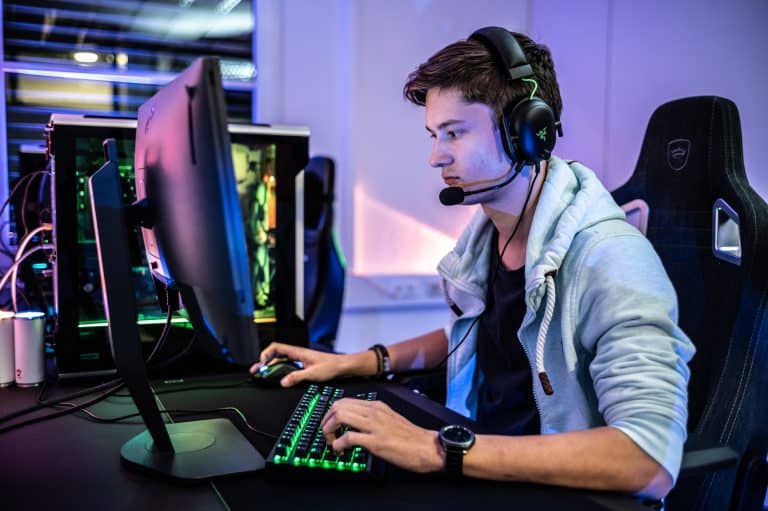 5 Tips To Become An Esports Pro