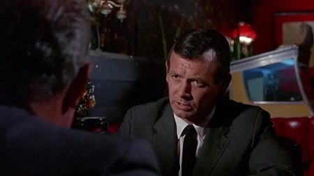 ‘Warning Shot’ Blu-Ray Review – A Gruff Crime Tale Stuck Between Two Eras