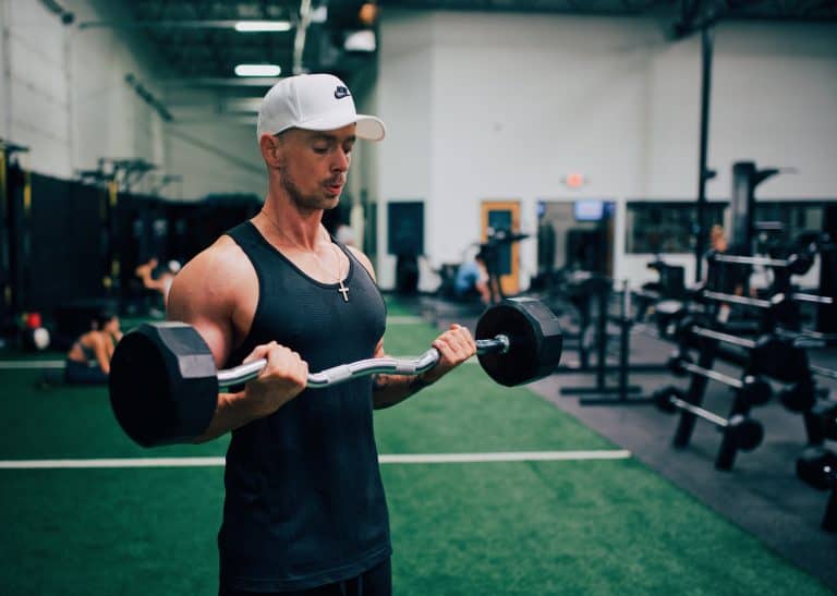 Strengthen Your Back & Biceps With These 6 Workout Tips