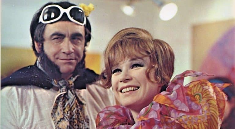 ‘The Bliss Of Mrs. Blossom’ Blu-Ray Review – Shirley MacLaine Radiates Charm In Unconventional Romance