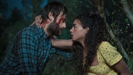 ‘Unwelcome’ Review – A Critter Horror Movie That Needs More Critters
