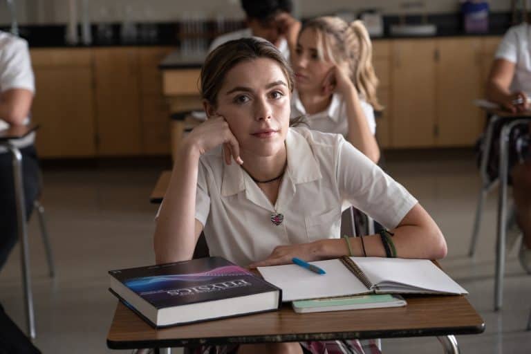 ‘Wildflower’ Review – A Formulaic, But Charming Kiernan Shipka Led Coming-Of-Age Drama ‘Wildflower’ Review – A Formulaic, But Charming Kiernan Shipka Led Coming-Of-Age Drama