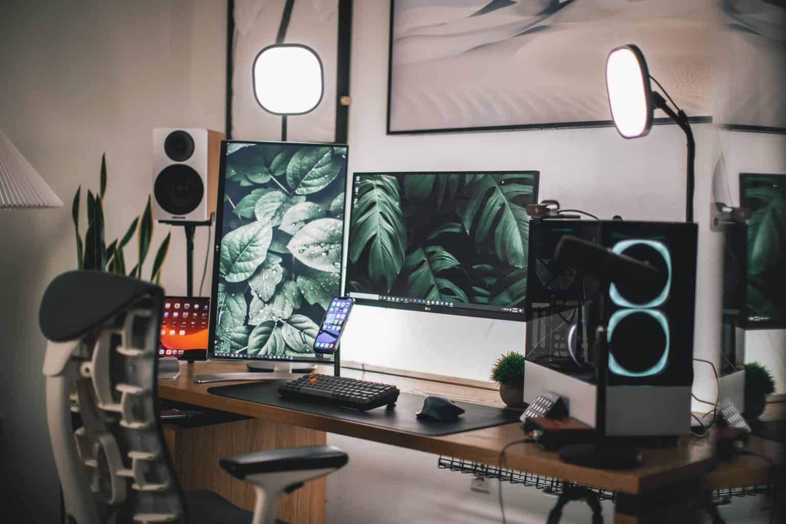 4 Creative Ways To Display Old Photos In Your Tech Cave – The Ultimate Geek Guide