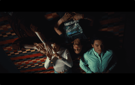 ‘Capsules’ Review – An Interesting Premise Undercut By An Underdeveloped Narrative