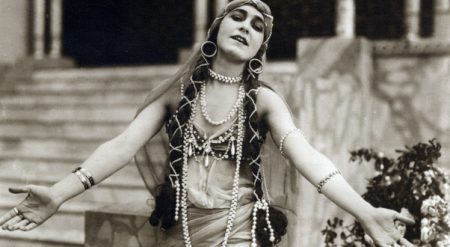 ‘Sumurun’ aka ‘One Arabian Night’ Blu-Ray Review – A Disappointing Effort From Silent-Era Lubitsch