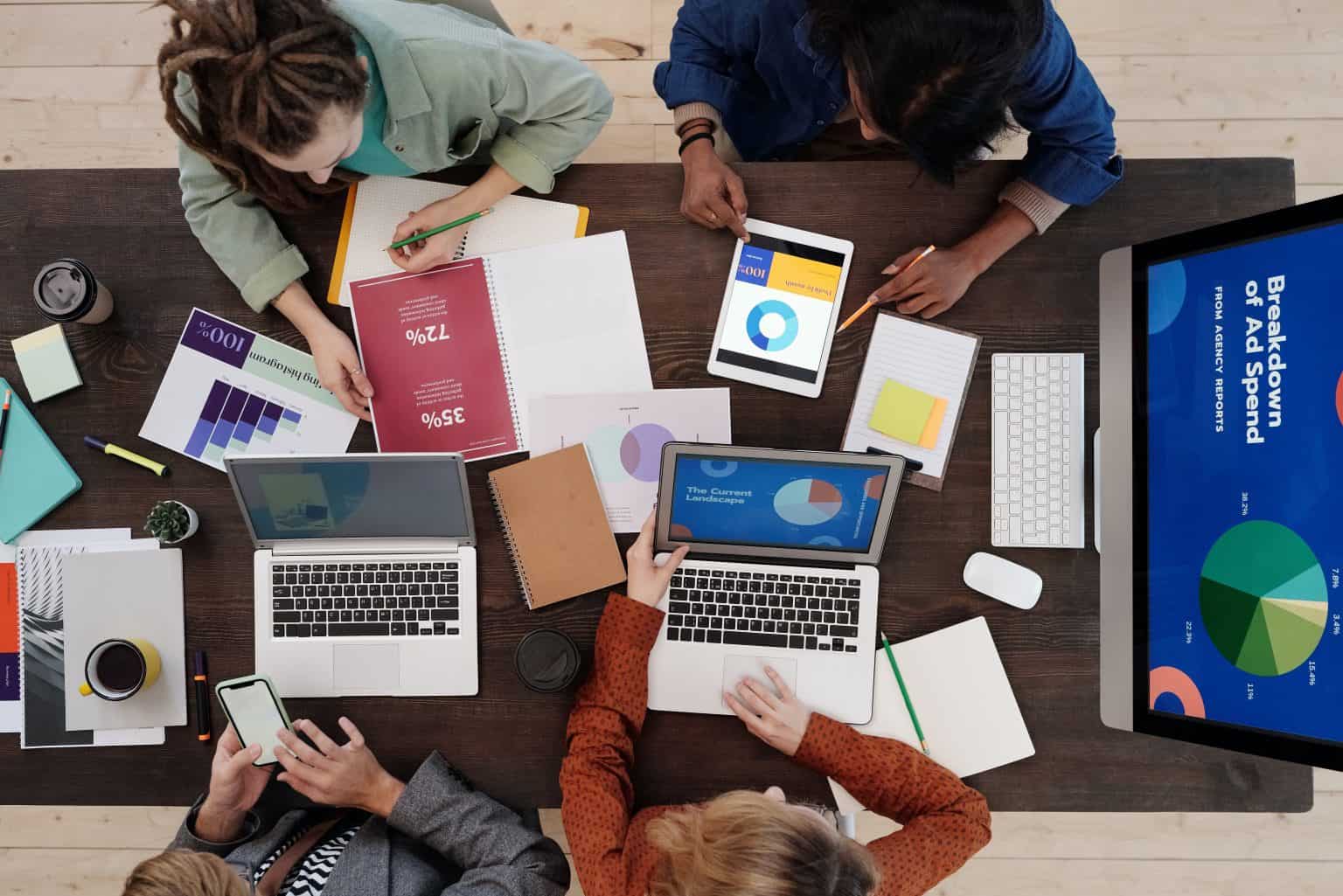 Top 6 Digital Marketing Expert Tips To Innovate And Support Hospitality Business Growth