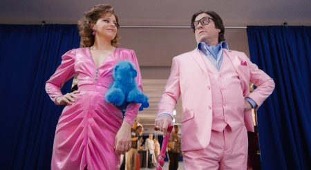 ‘The Beanie Bubble’ Review – An Engaging Exploration Of An Odd Slice Of American History