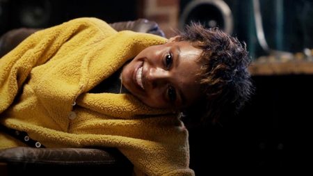 Acclaimed A24 Horror Thriller ‘Talk To Me’ Heads To 4K UHD Blu-Ray This October