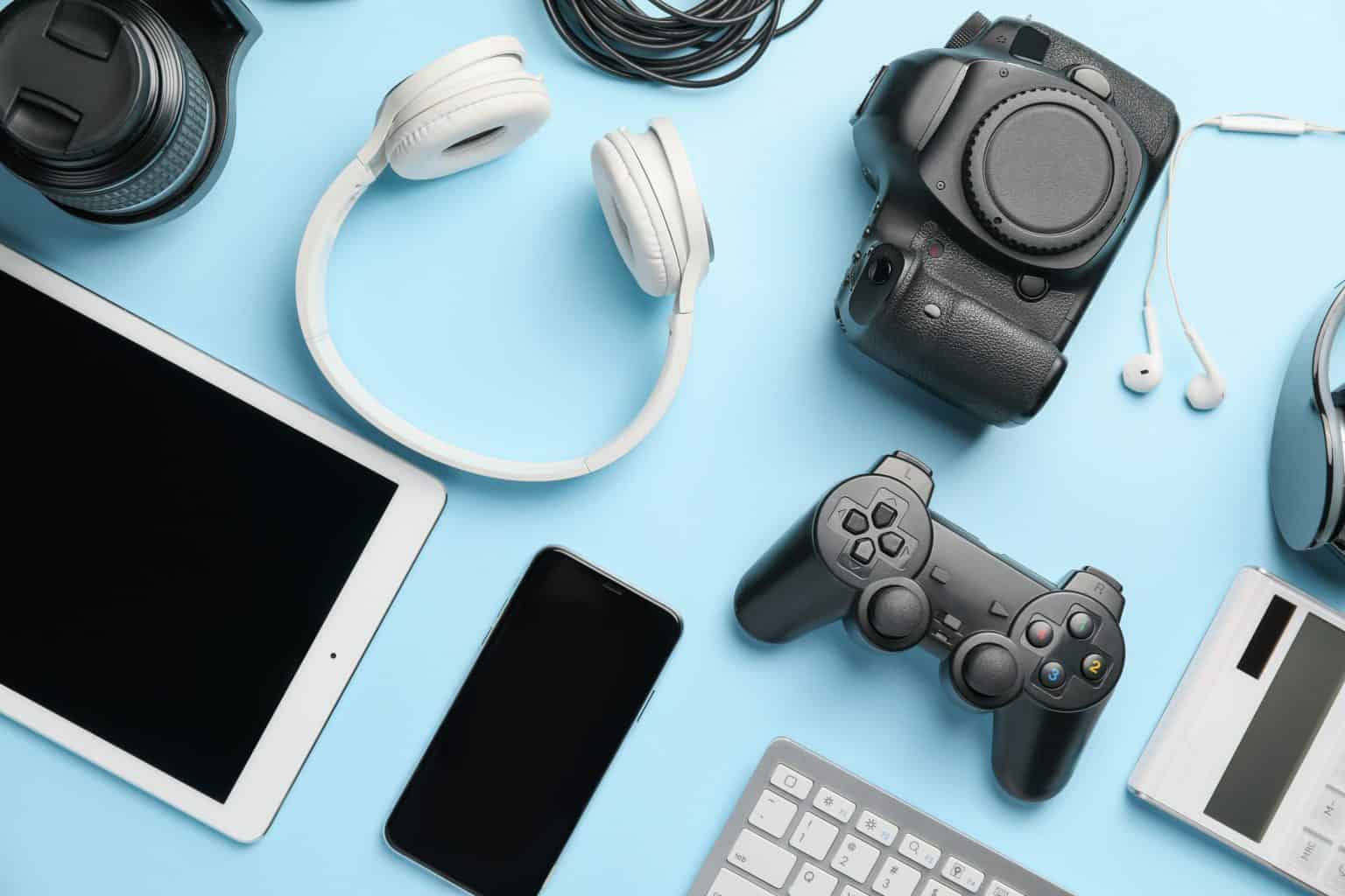 Six Essential Tech Gadgets That You Need To Buy In 2023
