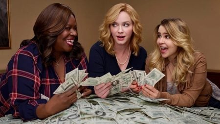 ‘Good Girls’: The Complete Series Blu-Ray Review – Suburban Moms Break Bad In Twisty & Fun Crime Drama