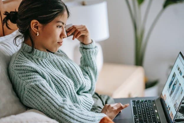 Leveraging Internships And Experiential Learning: Gaining An Edge In The Job Market
